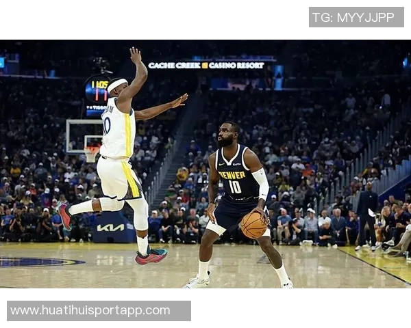 小阿德尔曼赞库里最后时刻三分绝技无人能及的精彩表现 小阿德尔曼赞库里最后时刻三分绝技无人能及的精彩表现