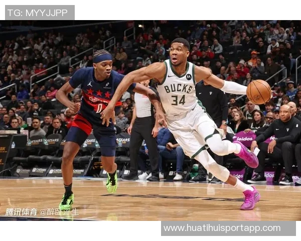 米德尔顿谈字母在篮下表现期待制造进攻犯规的精彩瞬间 米德尔顿谈字母在篮下表现期待制造进攻犯规的精彩瞬间