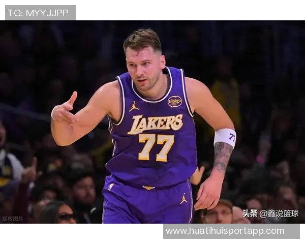 卡斯尔创队史新纪录单场至少30分10板5助命中率超65成为最年轻球员